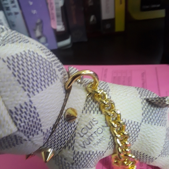 French Bulldog Purse/Key Charm - Picture 5 of 5